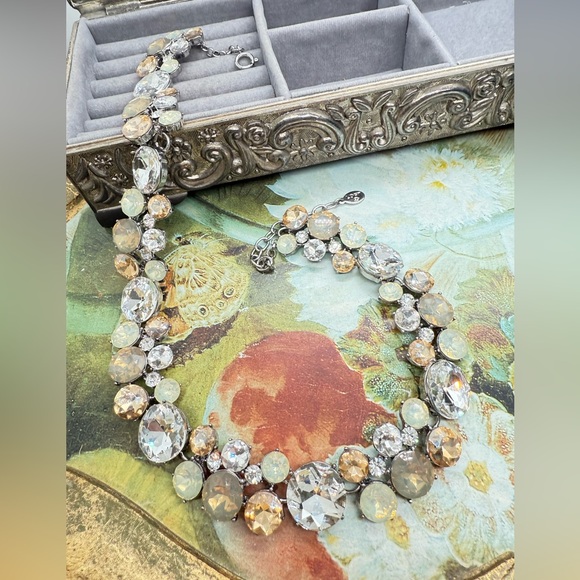 Vintage Crystal Rhinestone Statement Necklace - Picture 16 of 17